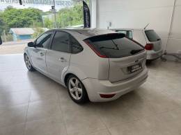 FORD - FOCUS - 2009/2010 - Prata - R$ 38.500,00