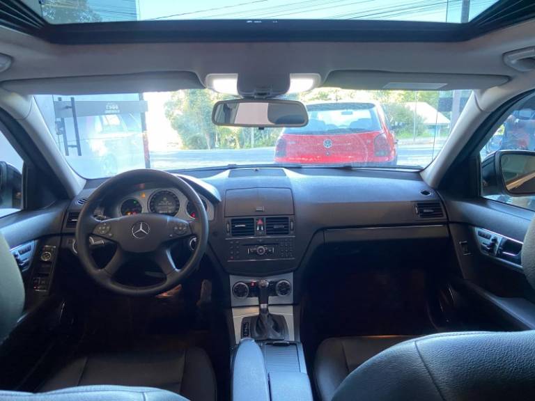 MERCEDES-BENZ - C 200 K - 2008/2009 - Preta - R$ 62.900,00