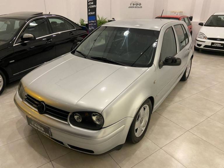 VOLKSWAGEN - GOLF - 2000/2001 - Prata - R$ 27.900,00