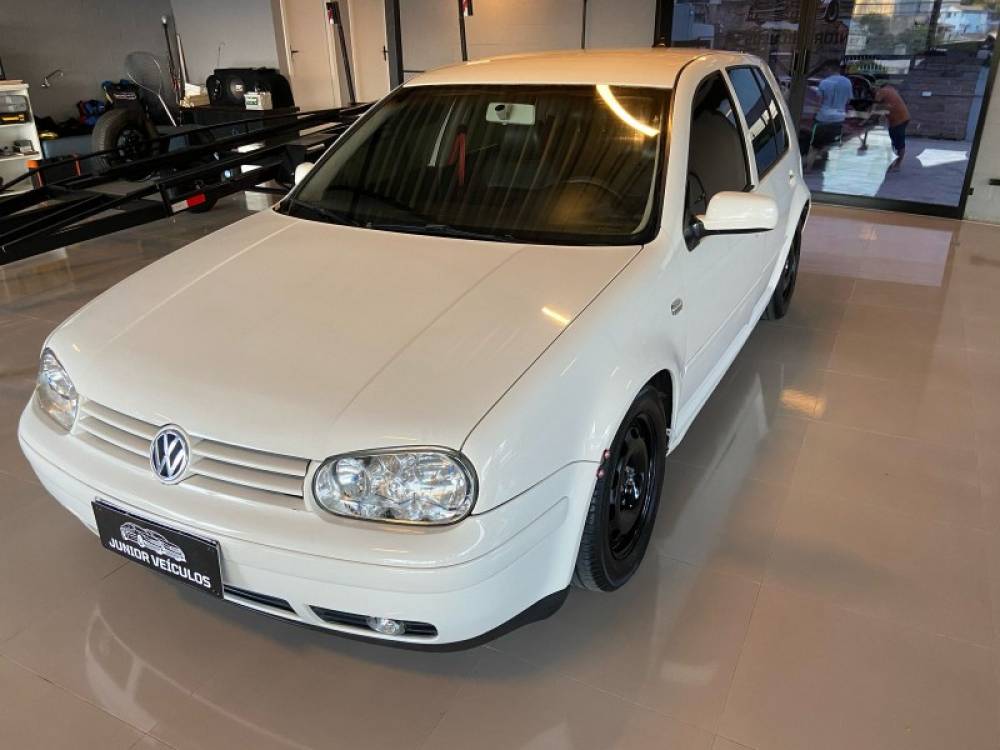 VOLKSWAGEN - GOLF - 2002/2002 - Branca - R$ 29.900,00