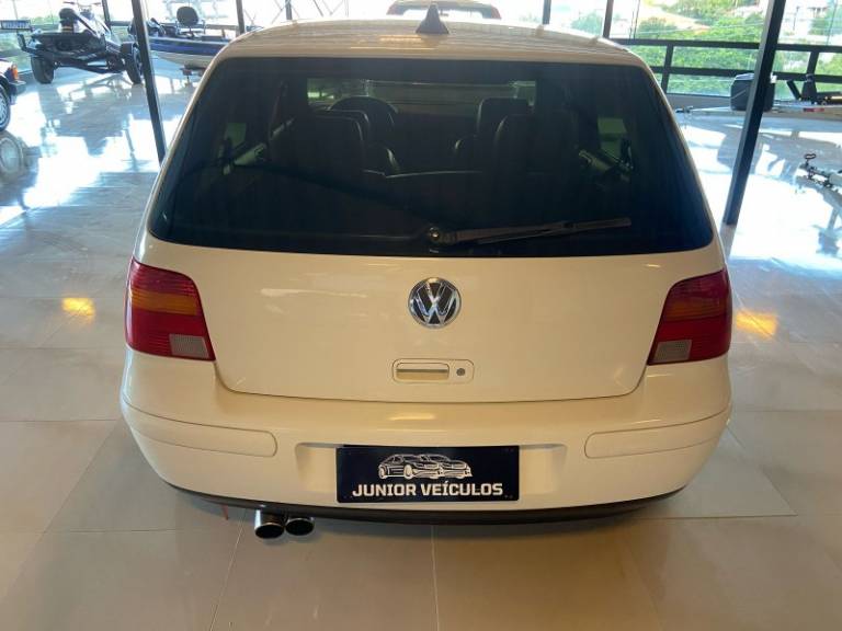 VOLKSWAGEN - GOLF - 2002/2002 - Branca - R$ 29.900,00
