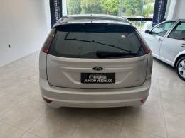 FORD - FOCUS - 2009/2010 - Prata - R$ 38.500,00
